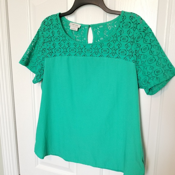Van Heusen Tops - Van Heusen Green Eyelet Top
